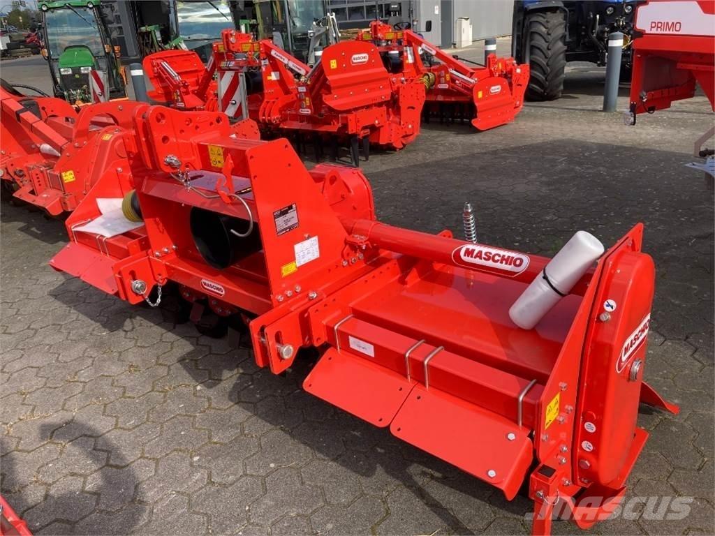 Maschio C 250 Augsnes sagatavošanas darbi