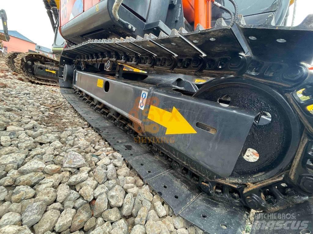 Hitachi ZX 70 Vidēja lieluma ekskavatori 7 t - 12 t