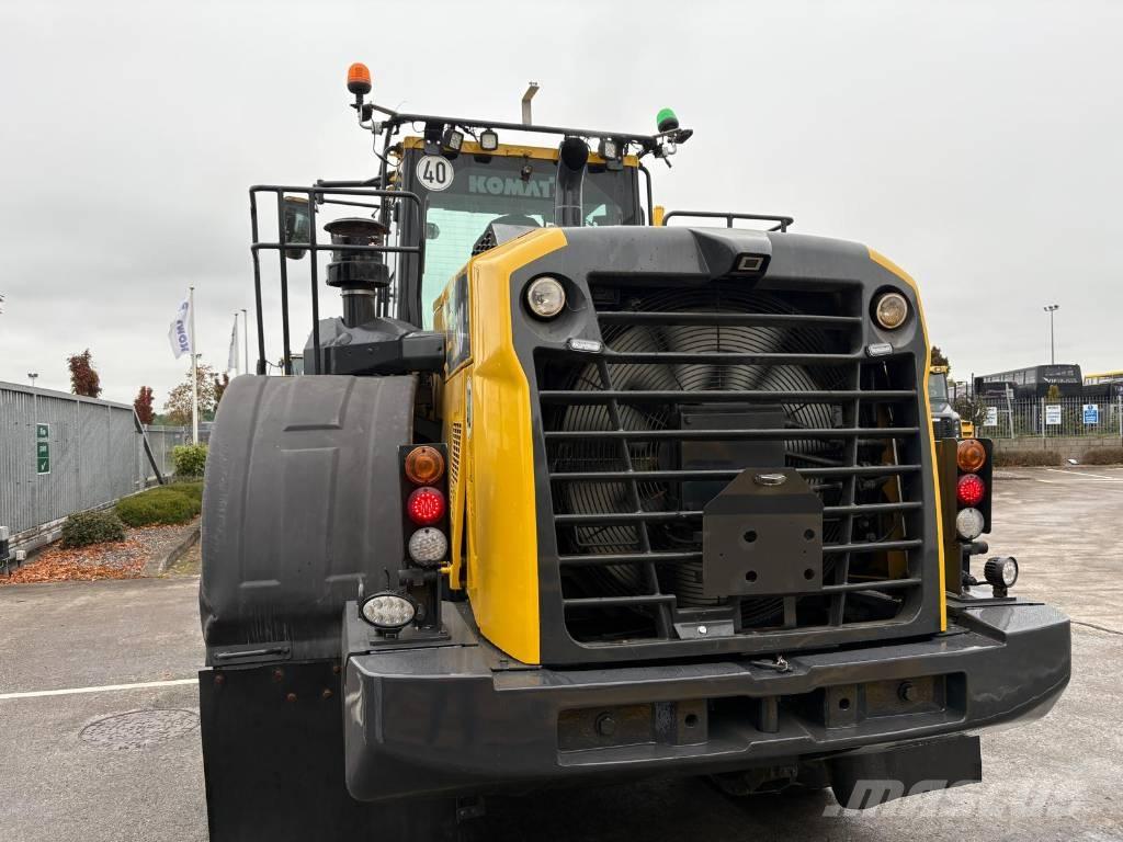 Komatsu WA380-8 Iekrāvēji uz riteņiem