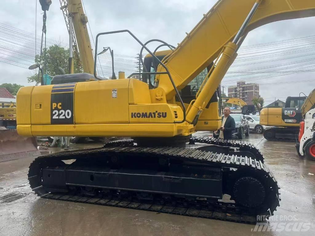 Komatsu PC 220-7 Kāpurķēžu ekskavatori