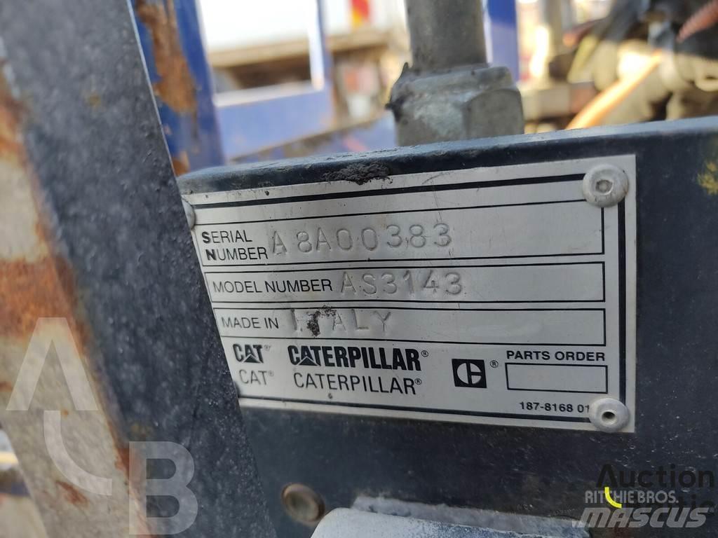 CAT AP 255 E Asfalta klājēji