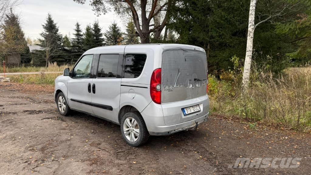 Opel Combo Automašīnas