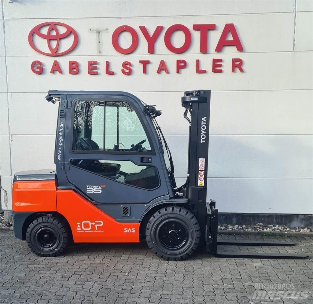 Toyota 56-8FDJ35F Tehnika ar dīzeļa dzinēju