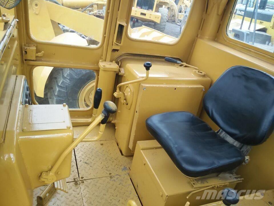 CAT D 7 G Kāpurķēžu buldozeri