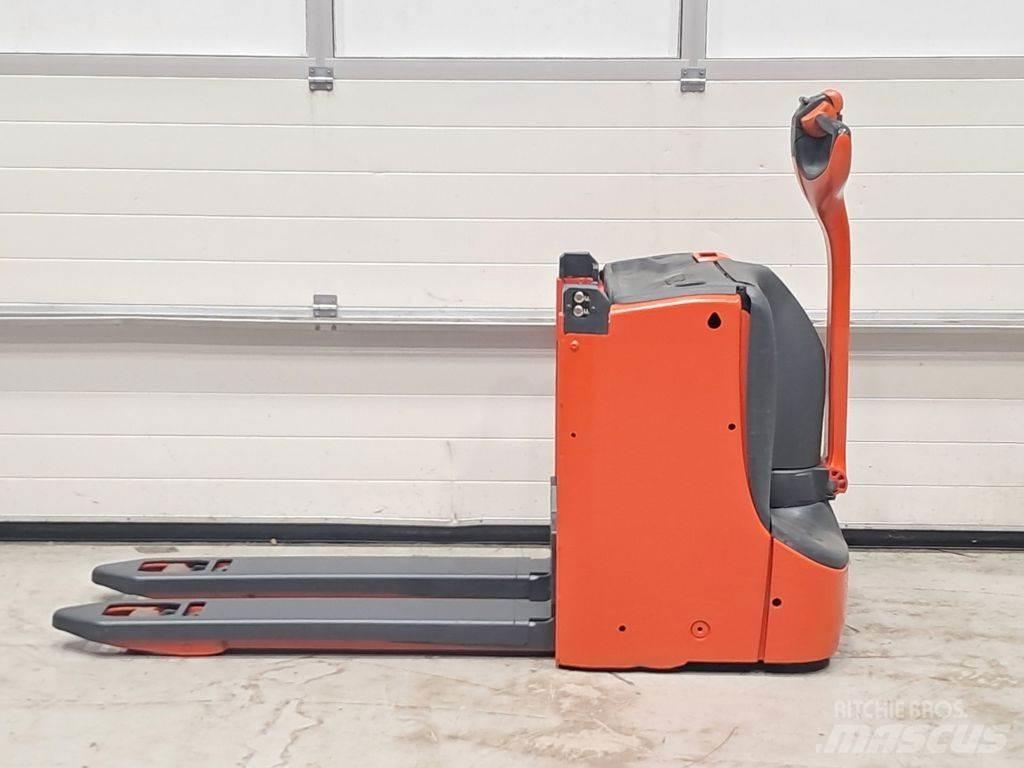 Linde T16L Zemie palešu pacēlāji