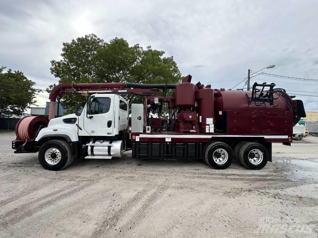 Freightliner 114 SD Kombinētās vakumsūkņa mašīnas