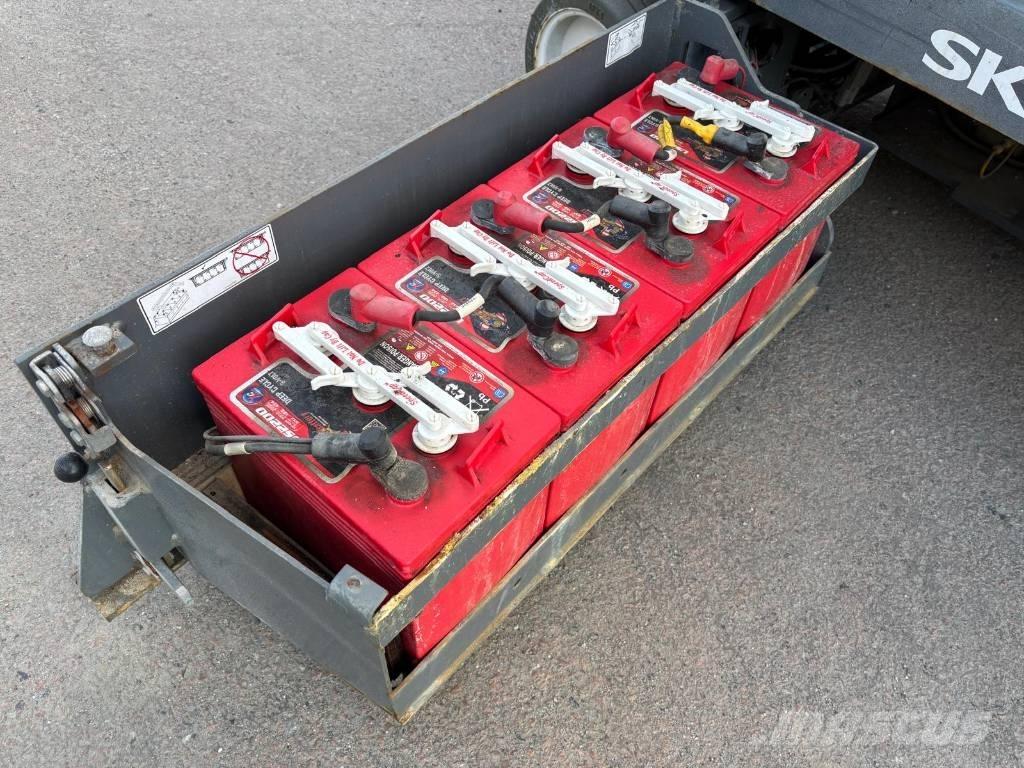 SkyJack SJ III 3219 Šķerveida pacēlāji