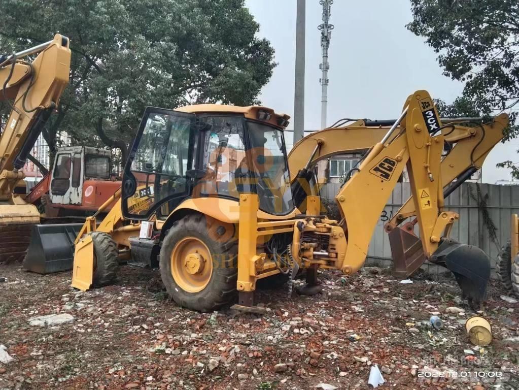 JCB 3 CX Ekskavatori-iekrāvēji