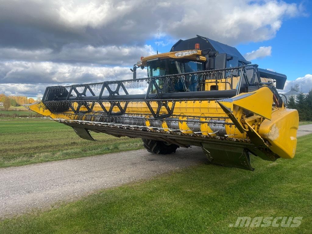 New Holland CX 8080 Ražas novākšanas kombaini