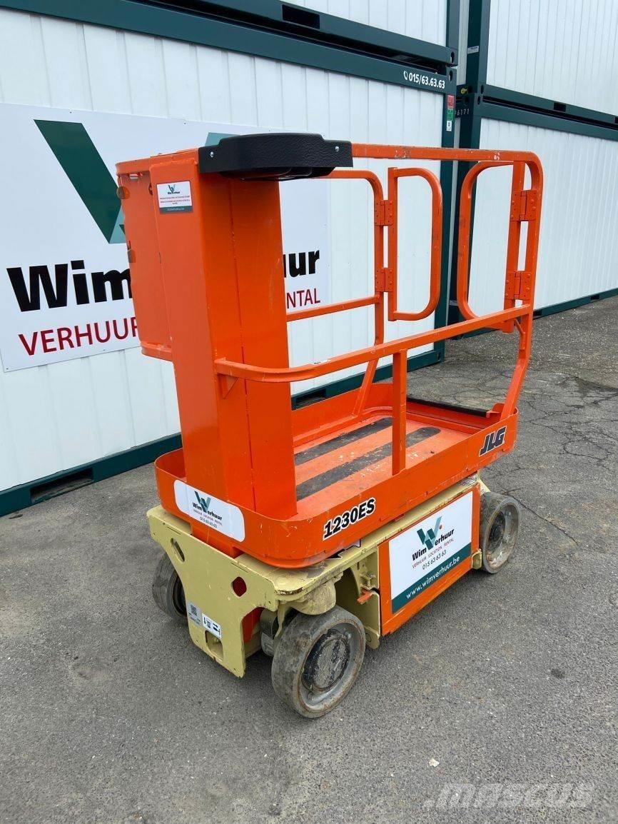 JLG 1230 ES (10150) Šķerveida pacēlāji