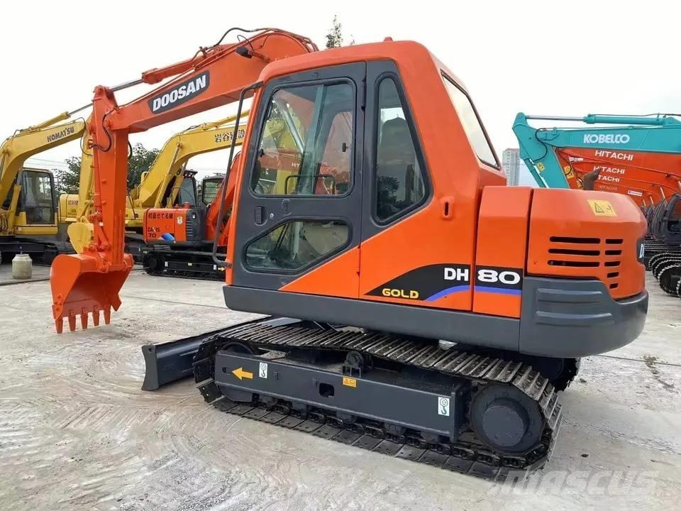 Doosan DH80 Vidēja lieluma ekskavatori 7 t - 12 t