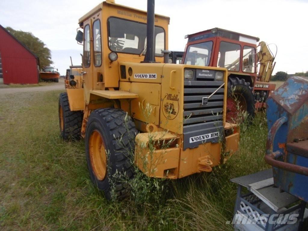 Volvo BM 4200 Iekrāvēji uz riteņiem