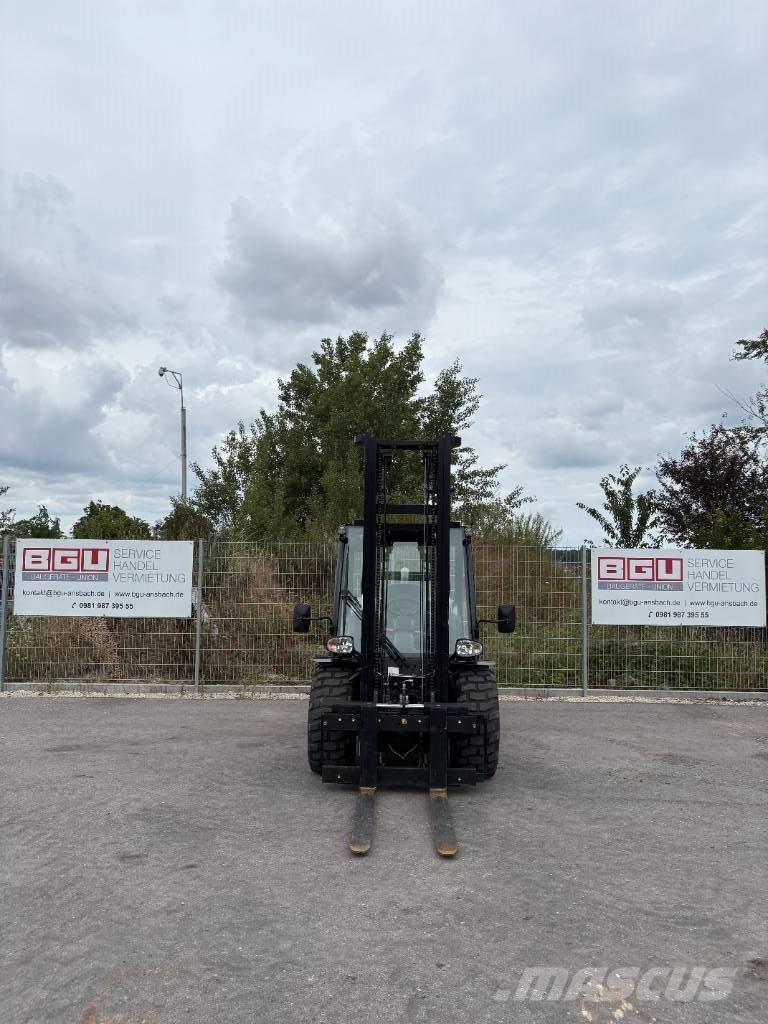 Manitou MSI 35 Apvidus autokrāvējs