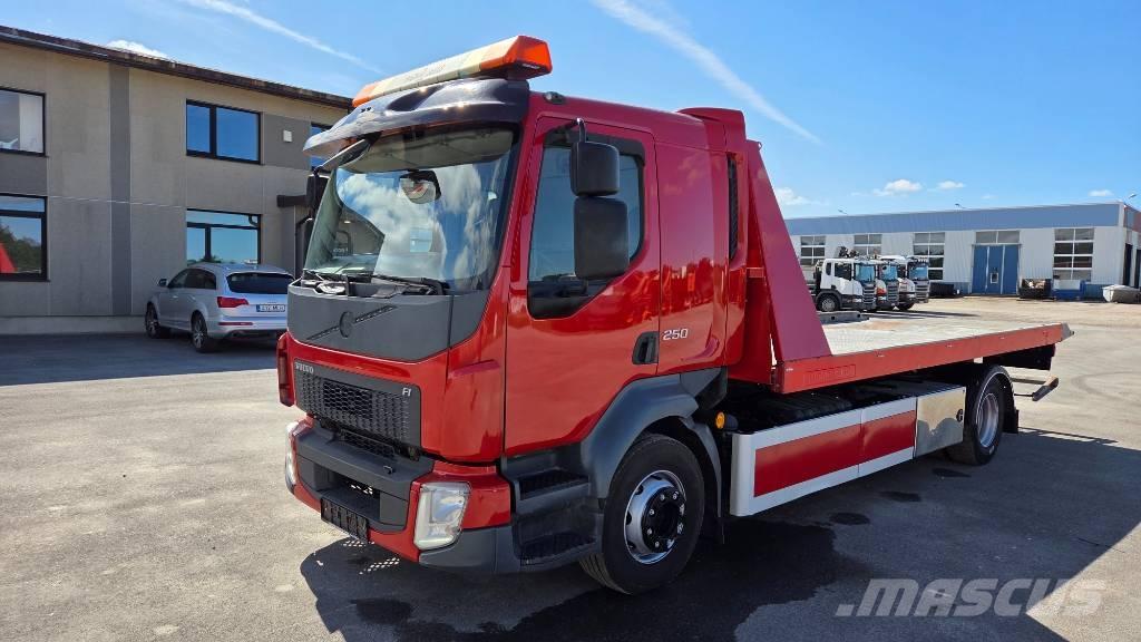 Volvo FL 250 4X2 Platformas/kravas mašīnas ar vinču
