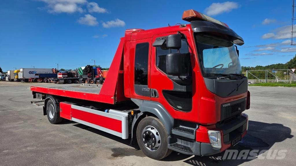 Volvo FL 250 4X2 Platformas/kravas mašīnas ar vinču