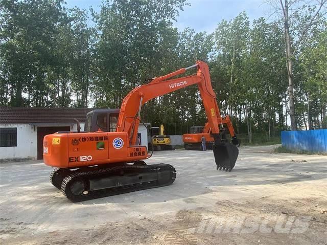 Hitachi EX120 Kāpurķēžu ekskavatori
