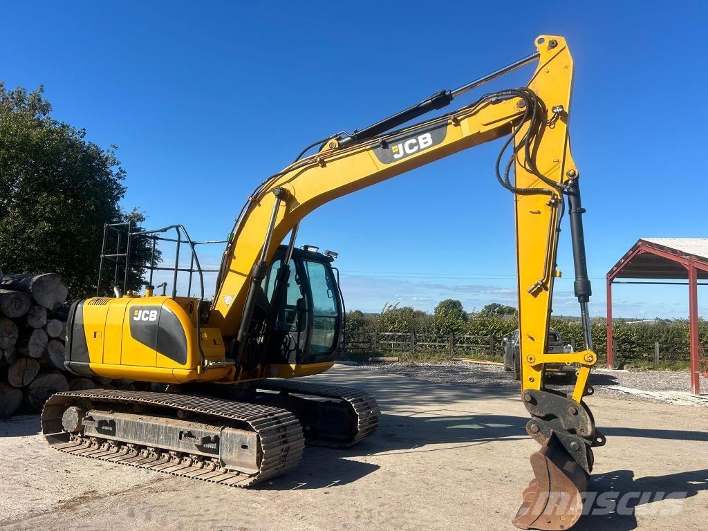 JCB JS 130 LC Kāpurķēžu ekskavatori