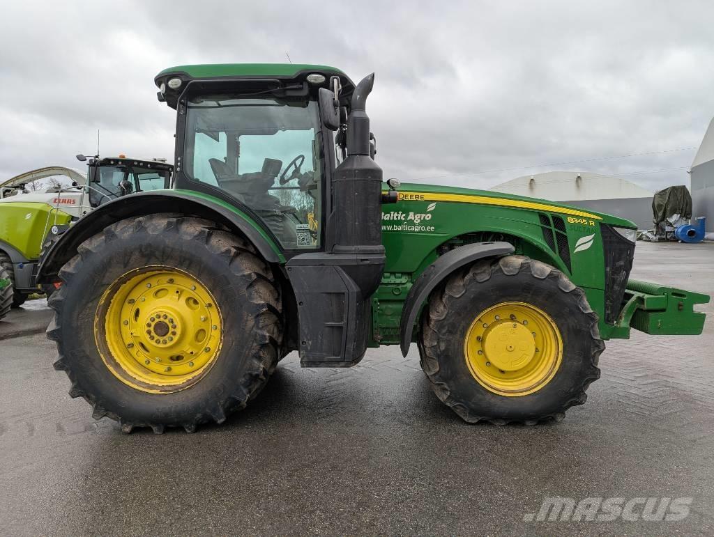 John Deere 8345 R Traktori