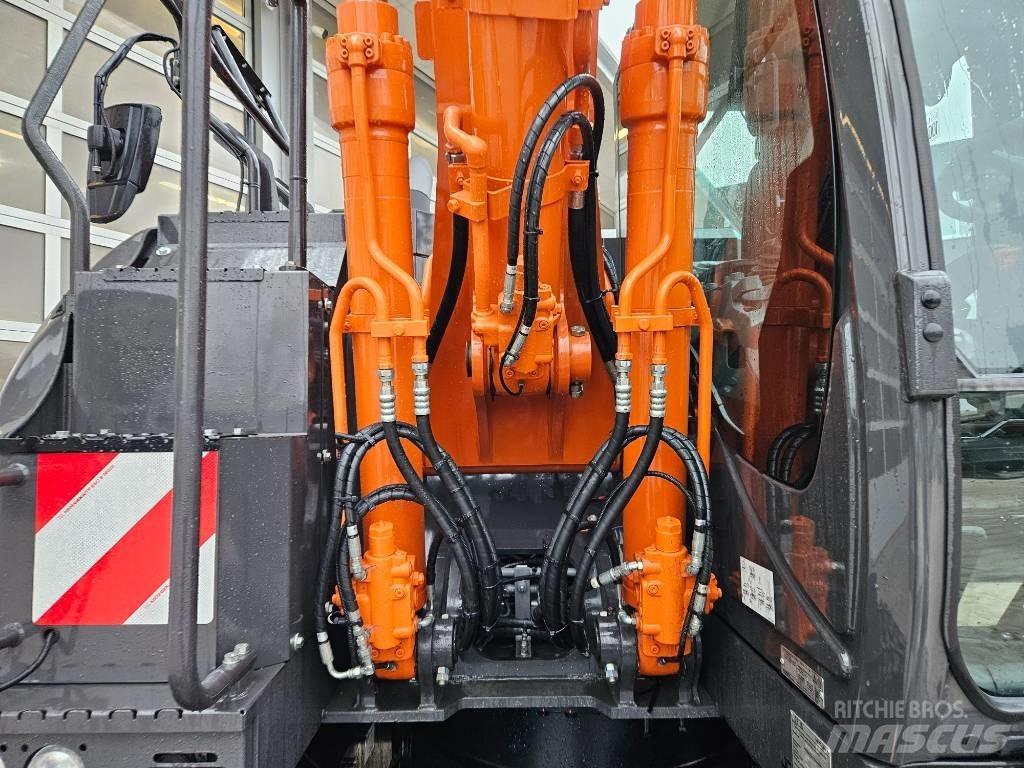 Hitachi ZX150W-7 Ekskavatori uz riteņiem