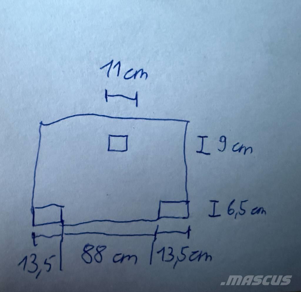  Schnellwechsler 1 Ekskavatori uz riteņiem