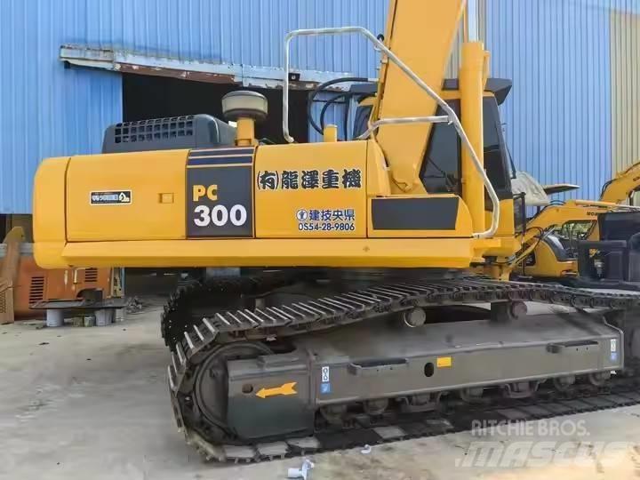 Komatsu PC300 Kāpurķēžu ekskavatori