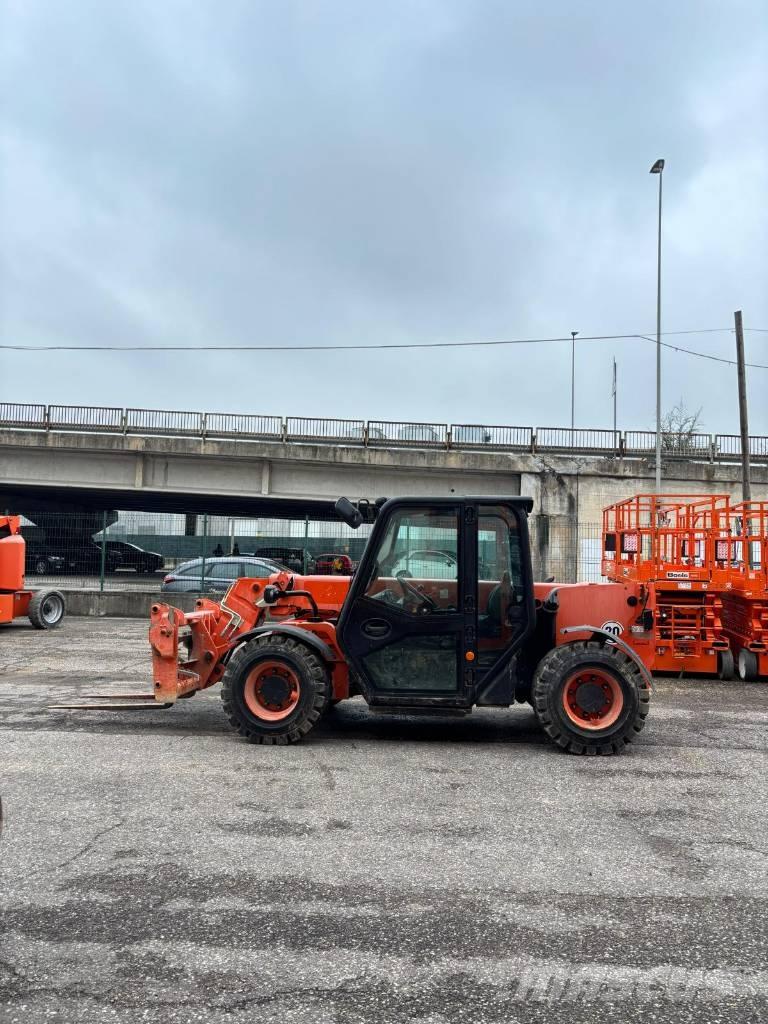 JCB 525-60 Teleskopiskie manipulatori