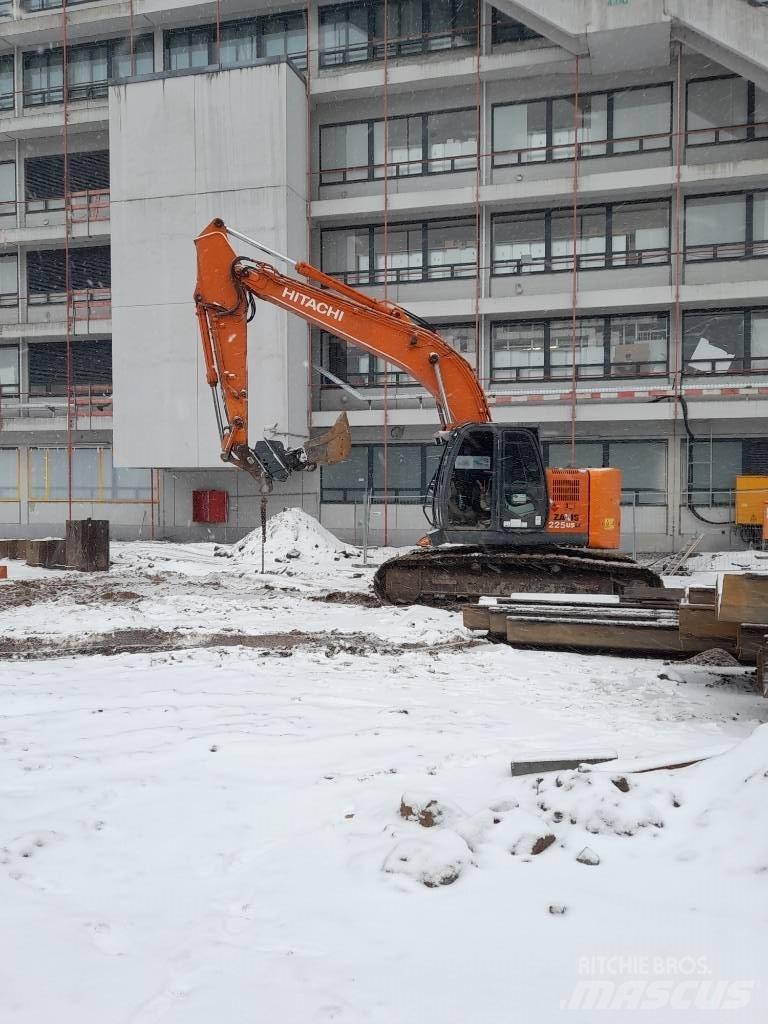  ICE Hitachi 328 B Urbjtorņi