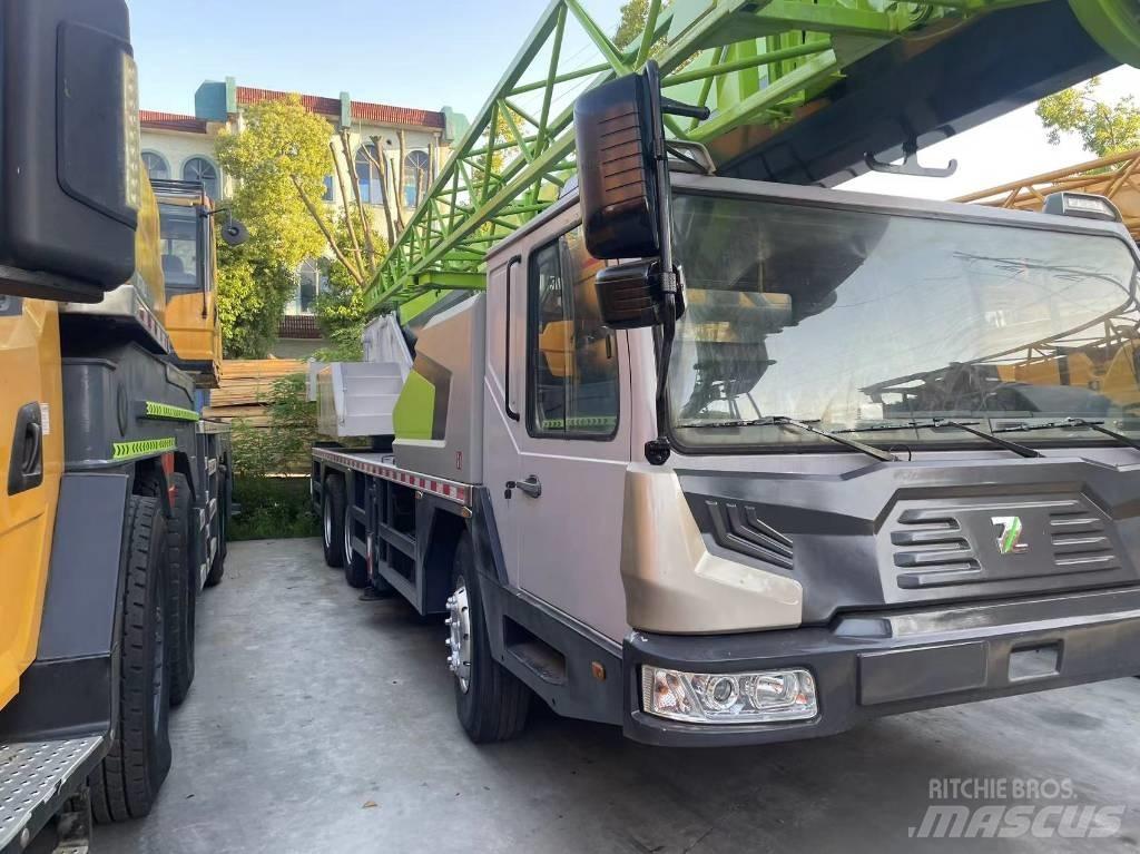 Zoomlion ZTC 251 V Visurgājēji celtņi