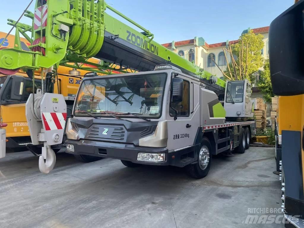 Zoomlion ZTC 251 V Visurgājēji celtņi
