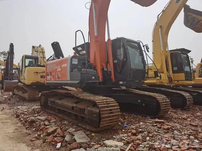 Hitachi ZX 210 Kāpurķēžu ekskavatori