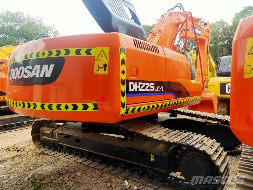Doosan DH225LC-7 Kāpurķēžu ekskavatori