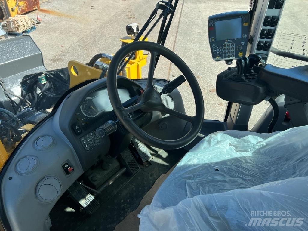 Volvo L 120 H Iekrāvēji uz riteņiem
