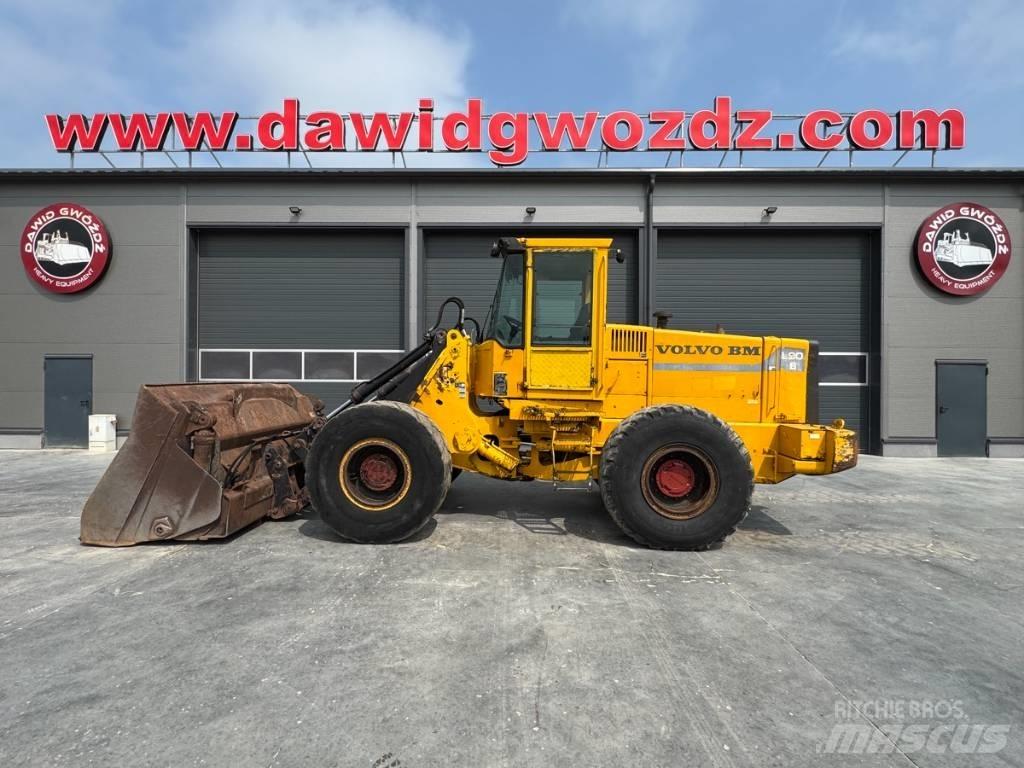 Volvo L90B Iekrāvēji uz riteņiem