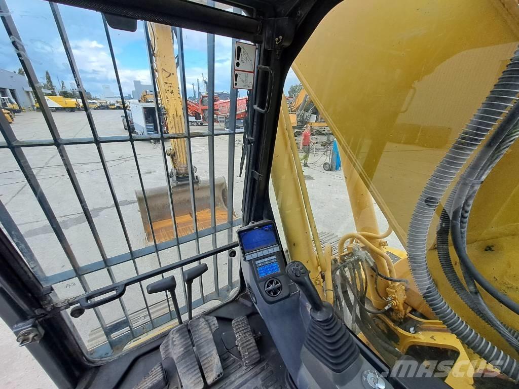 Komatsu HB215LC-2 Kāpurķēžu ekskavatori
