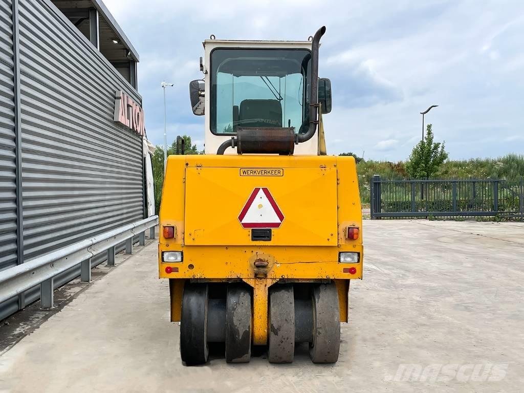 Dynapac CP 142 Pneimatiskie veltņi