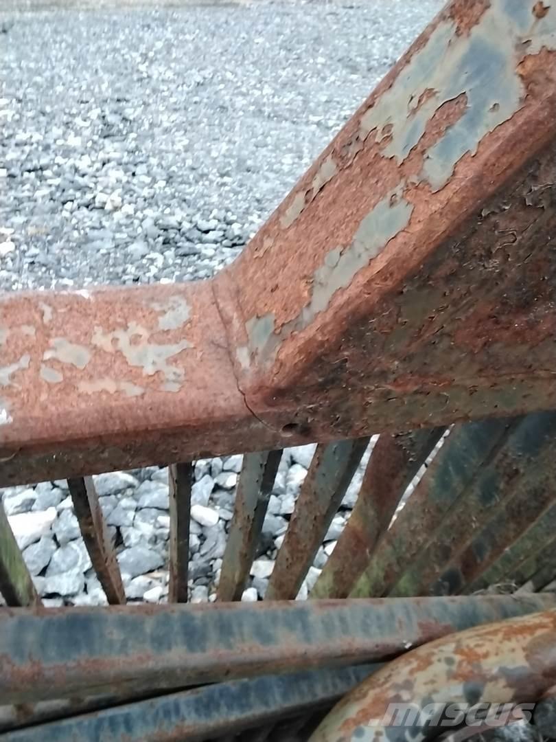 Valmet 860 Citas sastāvdaļas