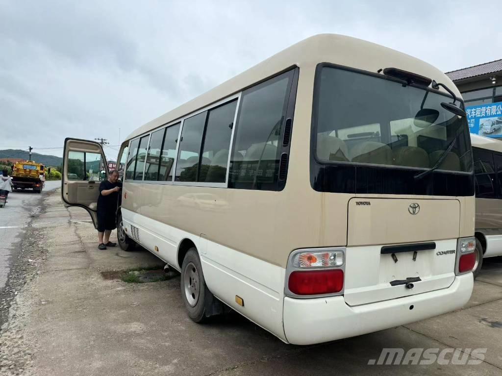 Toyota Coaster Bus Mikroautobusi