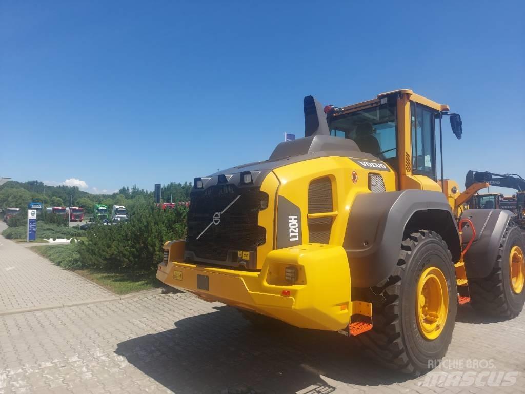Volvo L 120 H Iekrāvēji uz riteņiem