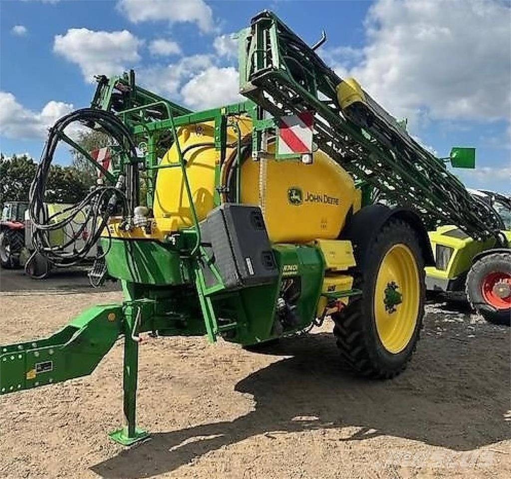 John Deere R740i Piekabināmie smidzinātāji(miglotāji)