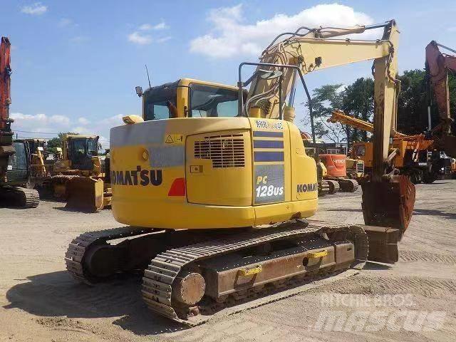 Komatsu PC 128 Kāpurķēžu ekskavatori