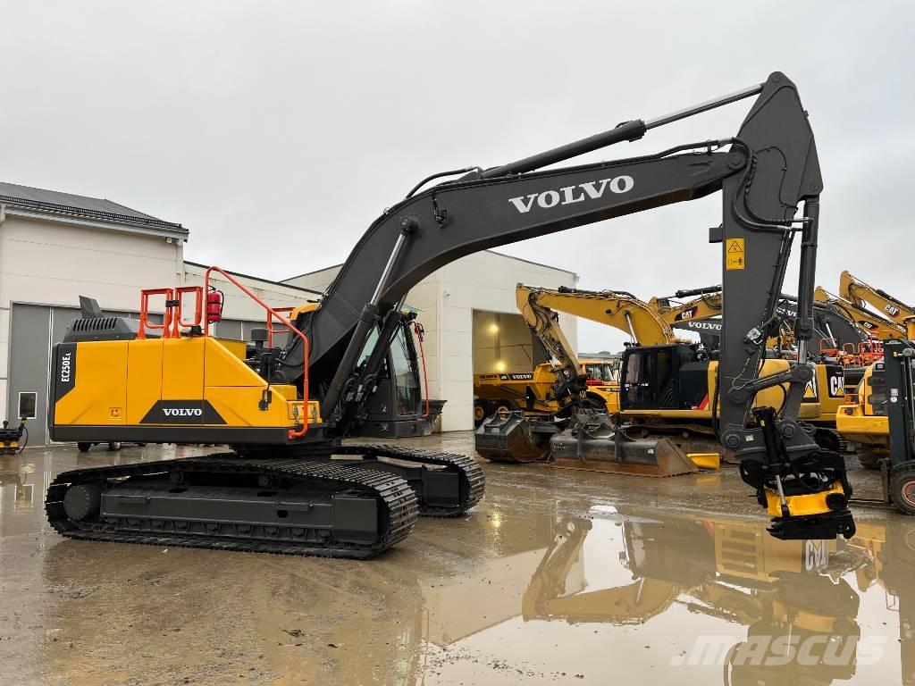 Volvo EC 250 EL Kāpurķēžu ekskavatori