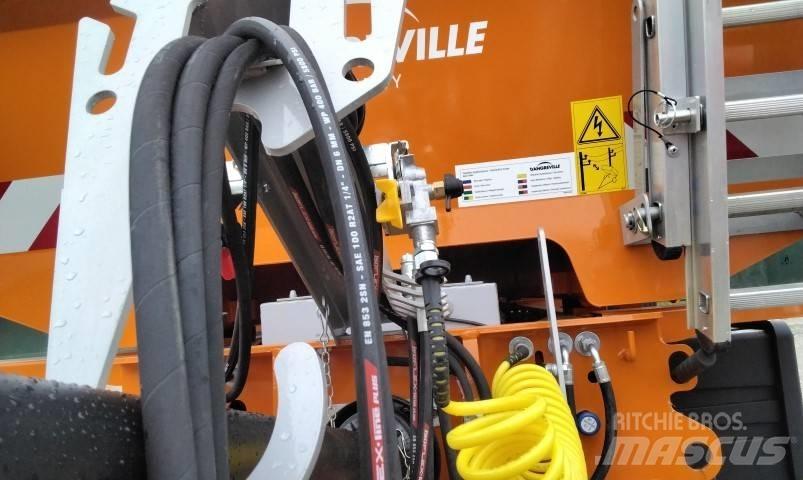 Dangreville B One 30 Treileri-pašizgāzēji