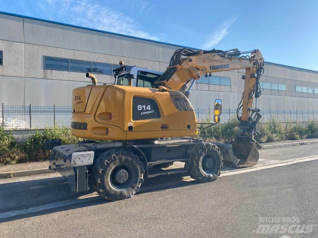 Liebherr A 914 Ekskavatori uz riteņiem
