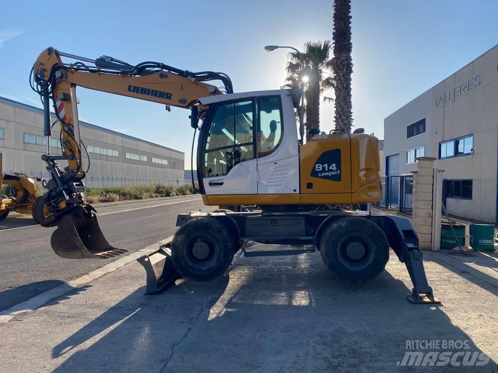 Liebherr A 914 Ekskavatori uz riteņiem
