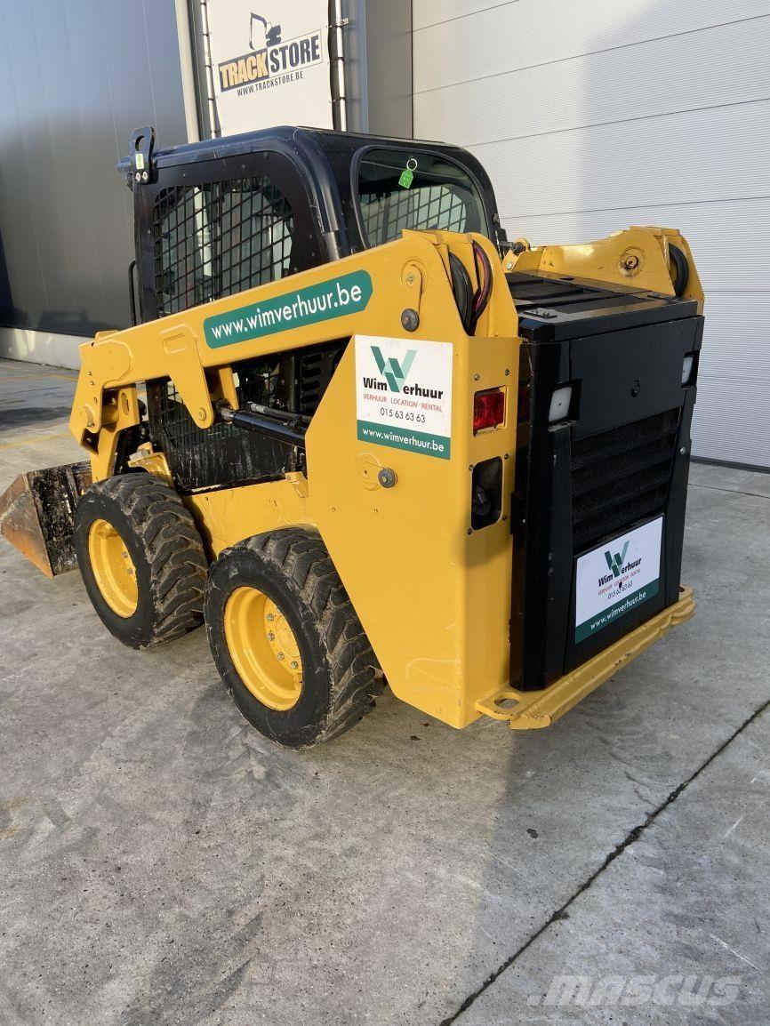 CAT 226 D3 (5867) Lietoti riteņu kompaktiekrāvēji