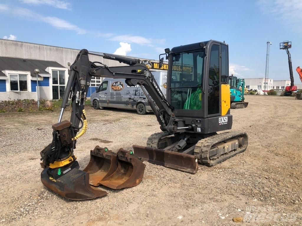 Volvo ECR 25 D Mini ekskavatori < 7 t