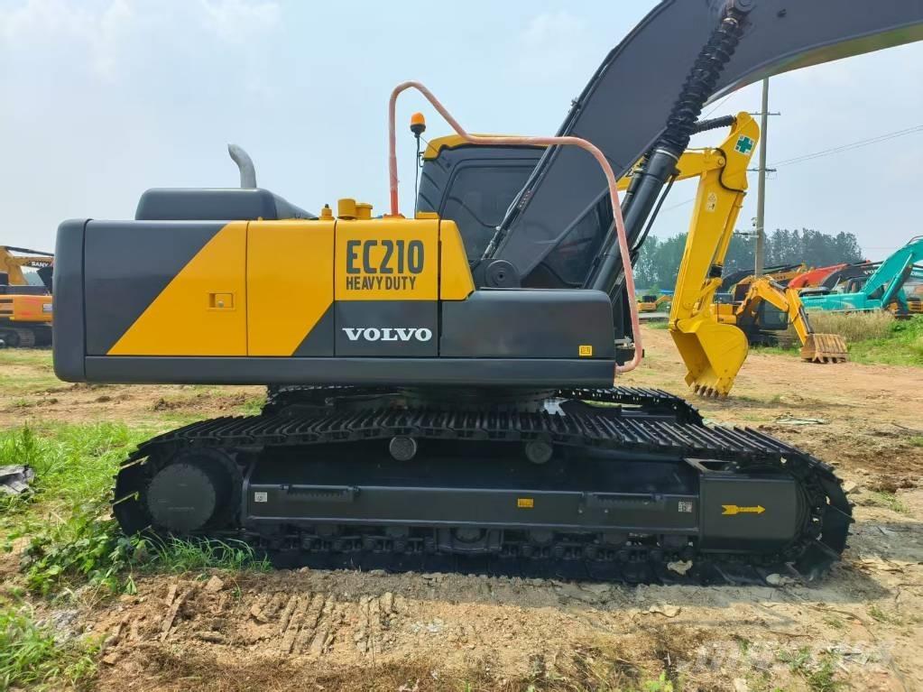 Volvo EC 210 Kāpurķēžu ekskavatori
