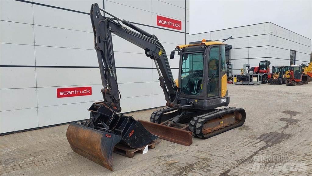 Volvo ECR50D Ekskavatori uz riteņiem