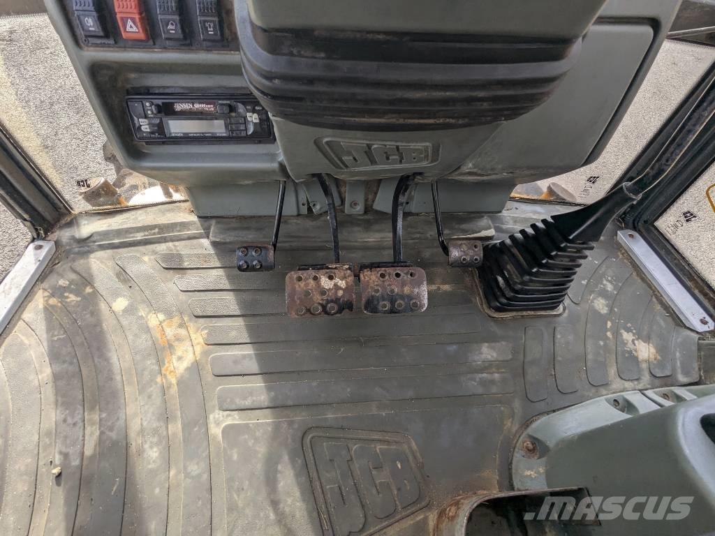 JCB 3 CX Ekskavatori-iekrāvēji