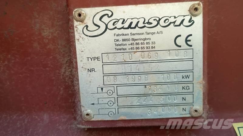 Samson 1210 Mēslojuma izkliedētājs